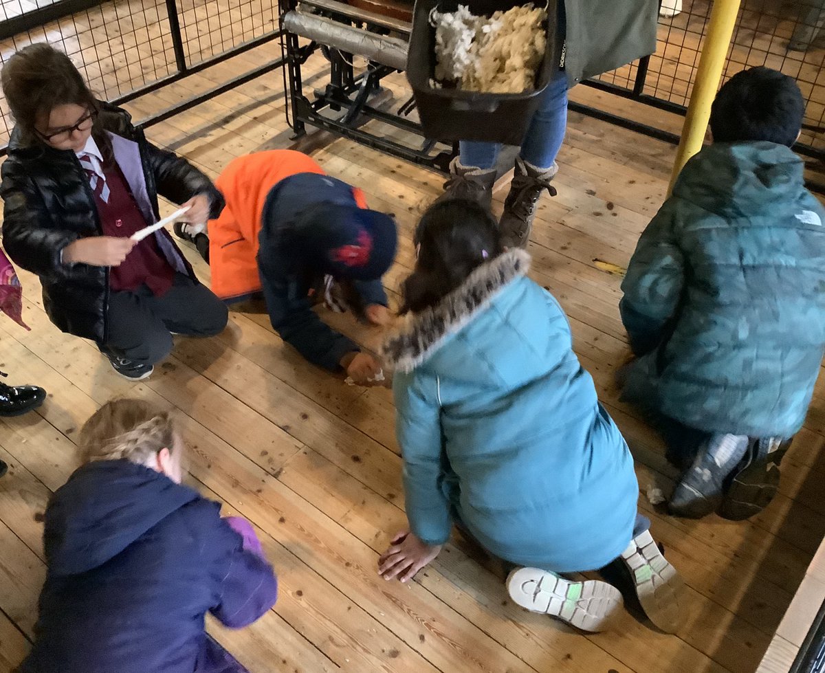 TyntesfieldJM's tweet photo. We had an amazing time exploring and learning about Quarry Bank Mill! https://t.co/KdnkLuewGo