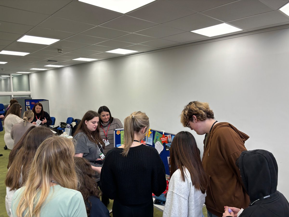 Fair Futures for Young Carers event at West Notts College brought together young carers and support services from both Derbyshire and @NottsCarers  Nottinghamshire Carers Association @derbyshirecarer  Association #ycad #carerstrust