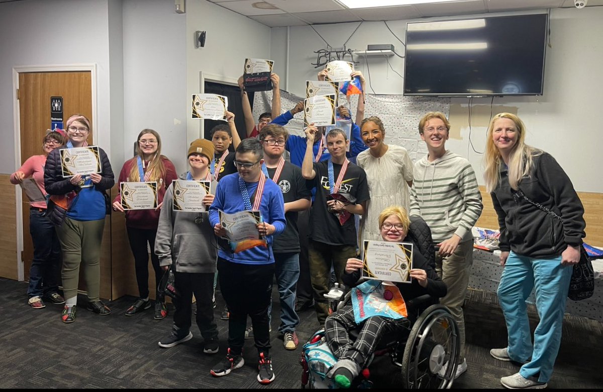 Leonardtown High Schools bowling participants.