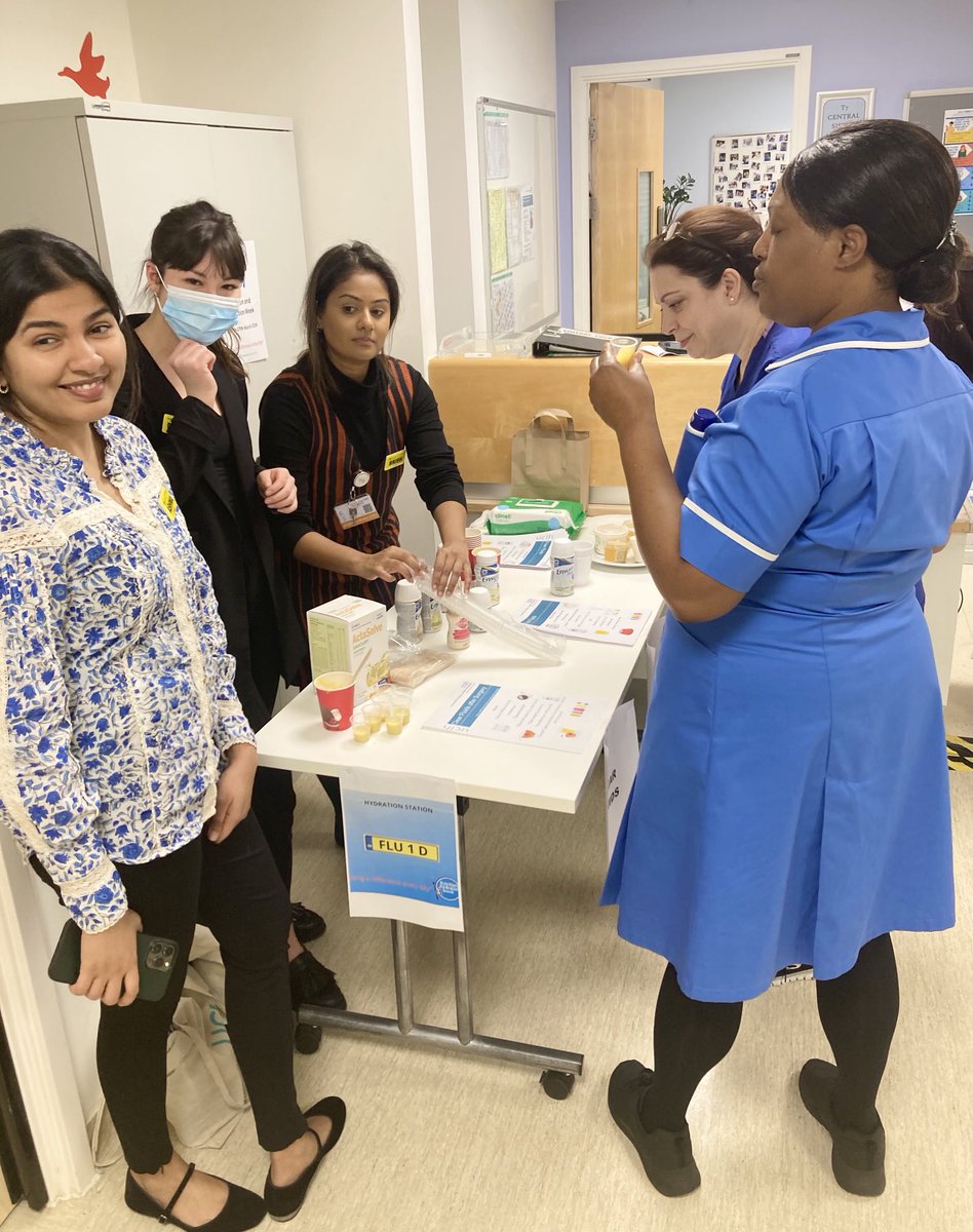 RidulmeM's tweet photo. Celebrating #nutritionandhydrationweek ⁦@uclh⁩ and showcasing options available on diet progression, enhance nutrition and recovery. T07GI hosts with our Dietetics Team for a Taster session on Postoperative diet, freefluids, fortified snacks and oral nutrition supplements. https://t.co/ra0uVtiyXk