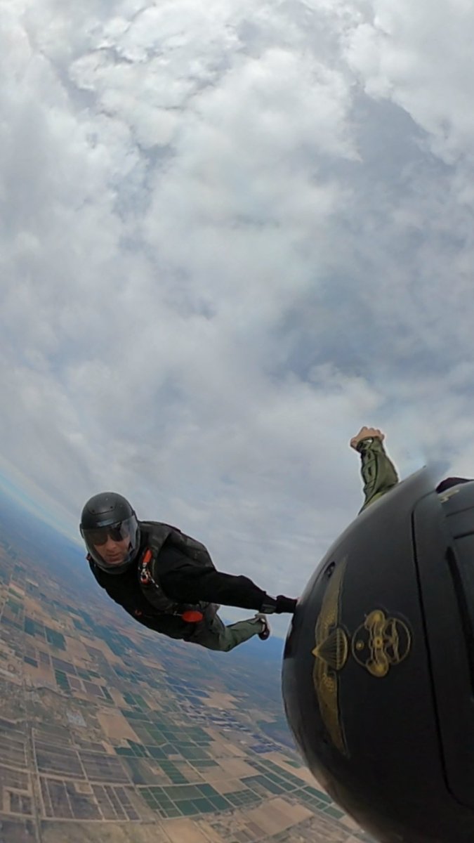 NickMulders13's tweet photo. Until next time Arizona
#skydiving #flyinglikeabird https://t.co/sPAMwbrisM