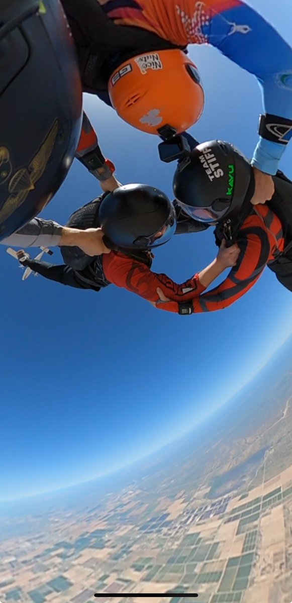 Until next time Arizona 
#skydiving #flyinglikeabird