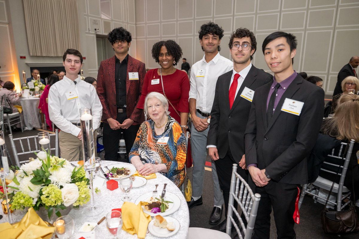 It was an honor to spend the evening celebrating our @UMDscience scholarship and fellowship awardees and the donors who support them!