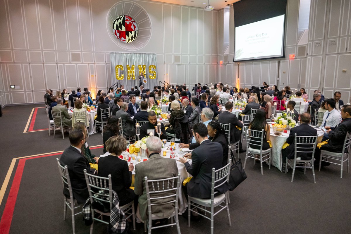 VarshneyAmitabh's tweet photo. It was an honor to spend the evening celebrating our @UMDscience scholarship and fellowship awardees and the donors who support them! https://t.co/Ej4notaGUD