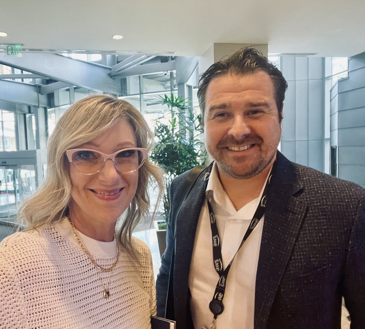 One of my favorite things about my work <a href="/TEKsystems/">TEKsystems</a> is that I get to learn from incredibly smart and driven people. This week I got the opportunity to spend some time with one of the BEST <a href="/miclarke1/">Michael Clarke</a> 
Your innovative thought, insatiable curiosity &amp; leadership make us all better!