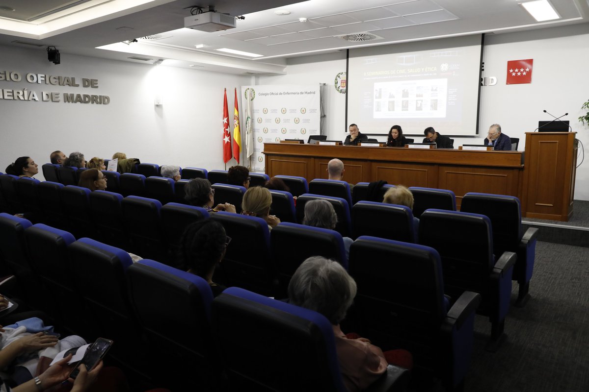 CODEMmadrid's tweet photo. 🎬 Ya está en marcha la sesión de marzo del Seminario de Cine, Salud y Ética que en esta ocasión pone sobre la mesa asuntos como la toma de decisiones en adolescentes, Ley del Menor o el rechazo a tratamientos en Testigos de Jehová.

Lo hacemos con la proyección de 'El veredicto' https://t.co/TiA2jDWK0U