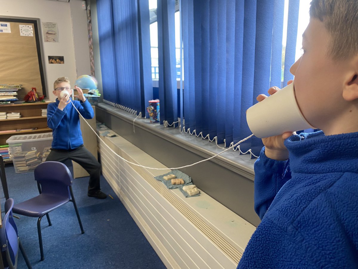 PatPriAcad's tweet photo. Wonderful vibrations! Year 4 experiment with travelling sounds, making the classic string telephone, including a 4 way chat! #patscience #pat4 #eboractrust #goodvibrations https://t.co/bnEHrGy6mZ