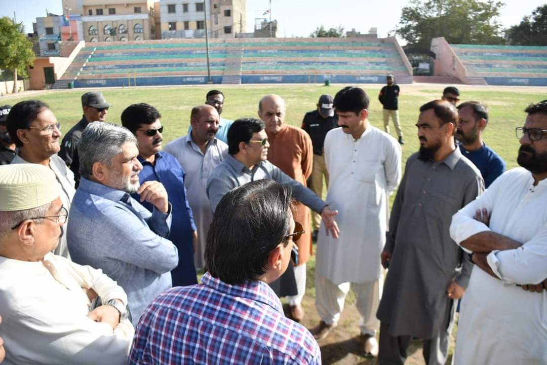 MQMPUpdates's tweet photo. سینئر رہنما انیس احمد قائمخانی کا دیگر رہنماؤں کے ہمراہ کے ایم سی گراؤنڈ پی آئ بی کالونی کا دورہ ، ترجمان ایم کیو ایم 

انیس احمد قائمخانی نے کے ایم سی گراؤنڈ کی صورتحال کا جائزہ لیا ، ترجمان ایم کیو ایم 

انہوں نے یوم تاسیس کے مرکزی اجتماع کی تیاریوں کے حوالے سے ذمہ داران کو ہدایات دیں ، ترجمان ایم کیو ایم 

17 مارچ بروز اتوار کے ایم سی گراؤنڈ میں ایم کیوایم کے چالیسویں یوم تاسیس کا ��جتماع منعقد ہوگا، ترجمان ایم کیو ایم 

یوم تاسیس کی تقاریب کراچی سمیت پاکستان کے مختلف شہ��وں، ڈسٹرکٹس اور زونز میں منعقد ہونگی ، ترجمان ایم کیو ایم

#MQMPakistan #karachi