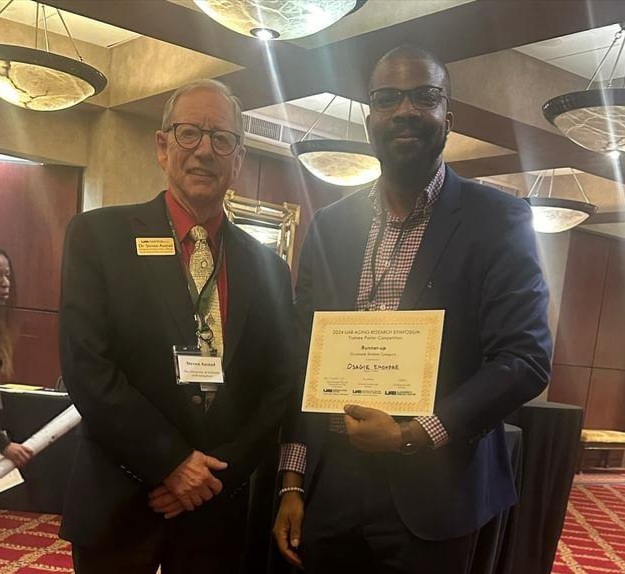 Guy Caldwelll (@wormshack_ua) on Twitter photo Congrats to <a href="/UaDeptBSC/">UA Dept. of BSC</a> and <a href="/UAGradSchool/">The University of Alabama Graduate School</a> Ph.D. student/resident "Worm_Pharmer", <a href="/EmokpaeOsagie/">Osagie A. Emokpae</a>, shown here with our esteemed & ageless friend <a href="/StevenAustad/">Steven Austad</a>, <a href="/NscUab/">UAB NSC</a> Director, for his award-winning poster and elevator pitch presentation at the 2024 UAB Aging Research Symposium! Congrats to <a href="/UaDeptBSC/">UA Dept. of BSC</a> and <a href="/UAGradSchool/">The University of Alabama Graduate School</a> Ph.D. student/resident "Worm_Pharmer", <a href="/EmokpaeOsagie/">Osagie A. Emokpae</a>, shown here with our esteemed & ageless friend <a href="/StevenAustad/">Steven Austad</a>, <a href="/NscUab/">UAB NSC</a> Director, for his award-winning poster and elevator pitch presentation at the 2024 UAB Aging Research Symposium!