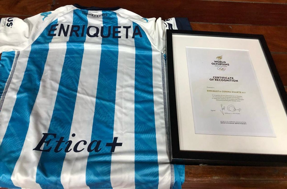Enriqueta Duarte OLY, the oldest living Olympian in Argentina, just turned 95 and was presented with her OLY certificate. 

She competed in the London 1948 Games and was the first Argentinian woman to swim the English Channel in 1951.

#WOA #Olympians #Olympic #OLY #BeOLY