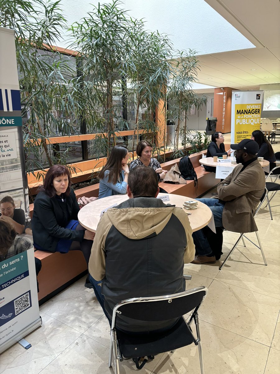 👍 Une belle journée qui s’achève …
Un grand merci aux élèves actuels et anciens qui ont joué les ambassadeurs auprès de la cinquantaine de visiteurs présents aujourd’hui à l’IRA.
Restez connectés pour connaître les dates d’ouverture des inscriptions au prochain concours !