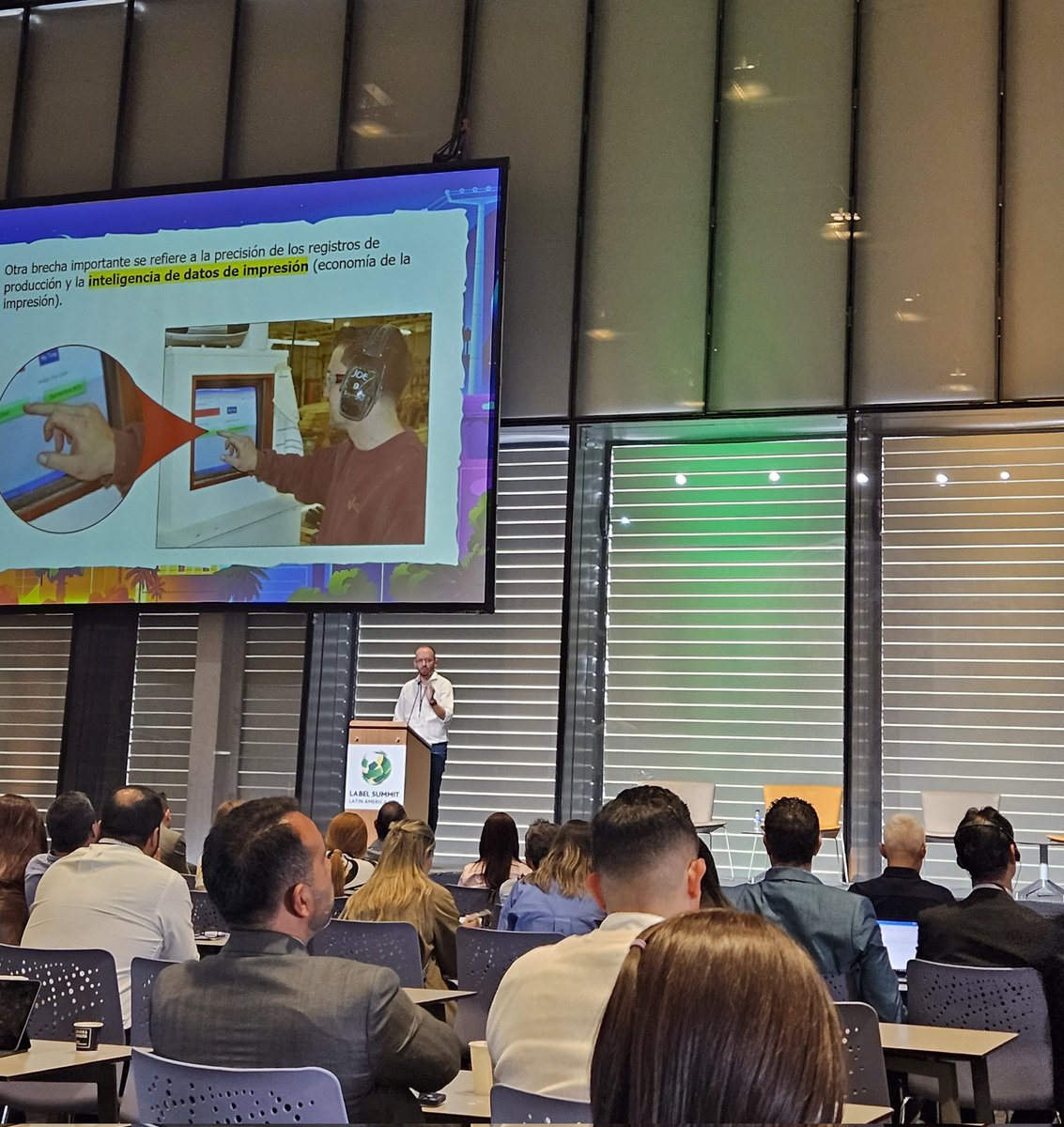 LABEL PACK LAT tweet media