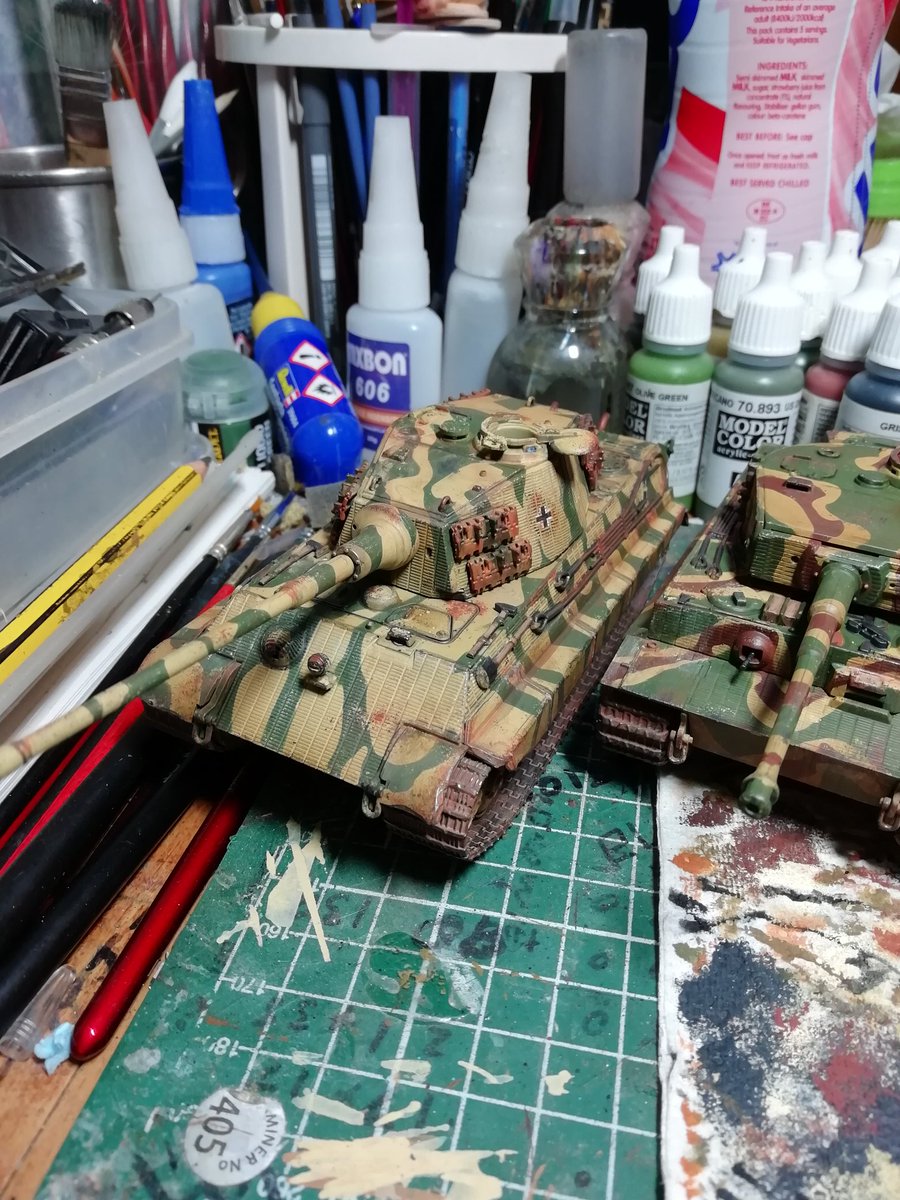 Zaba_76's tweet photo. @WarlordGames Finished @WarlordGames King Tiger II ,Tiger I , Panzer IV ausf G and Panzer III ausf L ready for Achtung Panzer release. https://t.co/W1GknZ5yjV