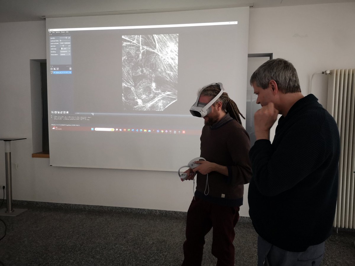 beniroquai's tweet image. If llms do not help anymore, use @HeintzmannLab&apos;s #ARoptics to eventually control @OpenUc2 or @napari? Amazing stuff we learned in our hackathon with @haesleinhuepf. Easy int connect llms to #ImSwitch