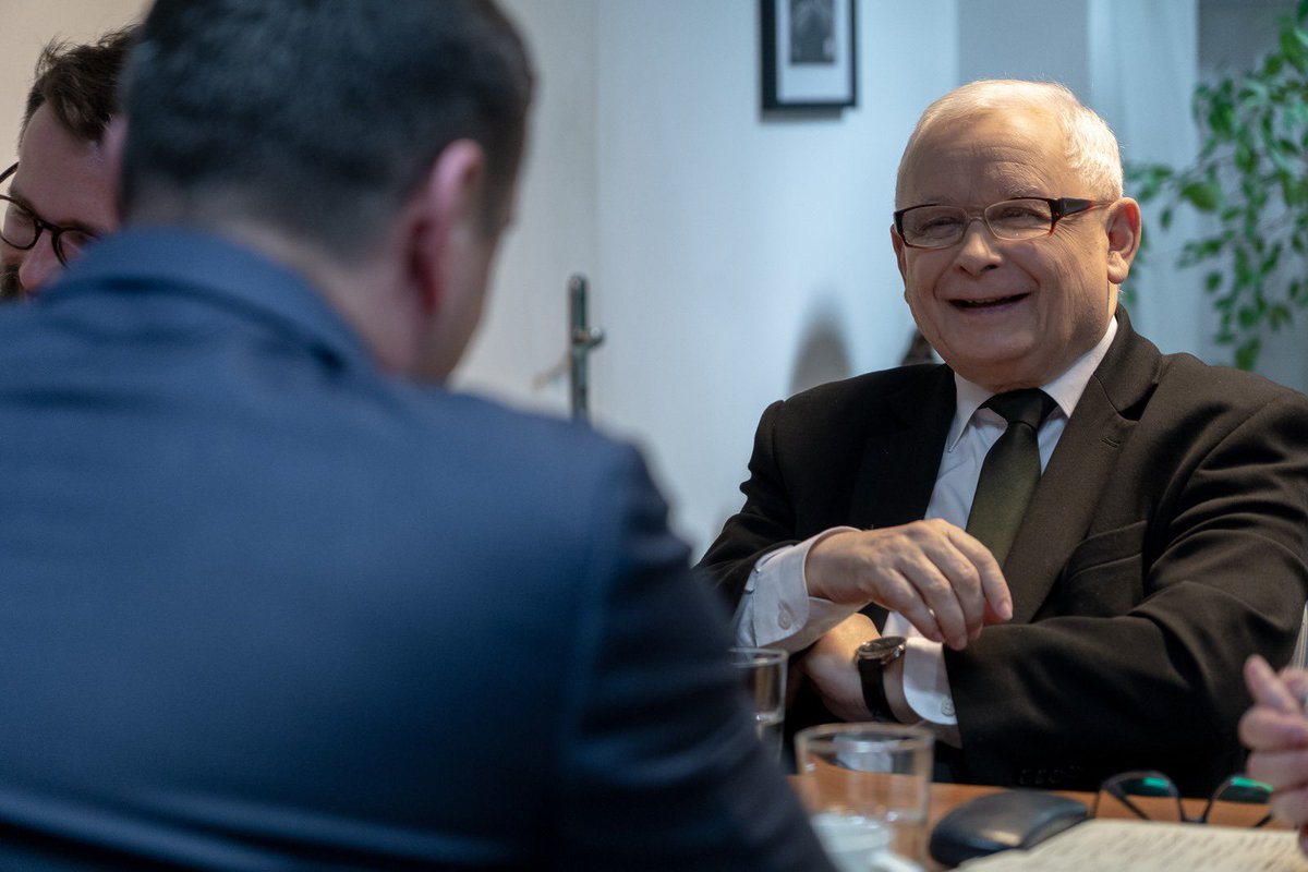 Very good meeting with a symbol of Poland: President of @pisorgpl, Jarosław Kaczyński