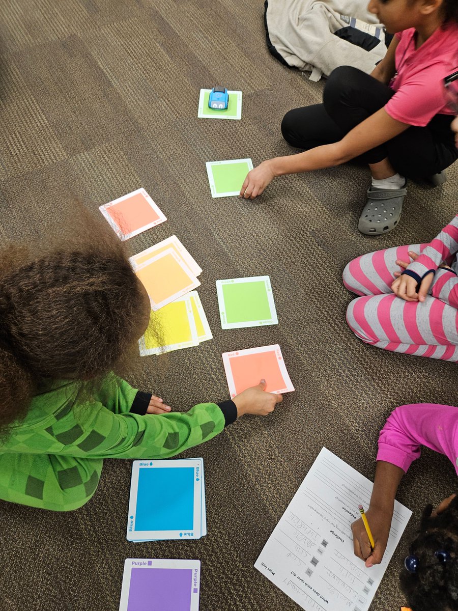 DLGWAEA's tweet photo. When you give a student an indi robot ..... FUN &amp; CS LEARNING!@SpheroEdu. Wonderful day spent with 4th and 5th graders before spring break. @JSAMagnet @CRSchools @GrantWoodAEA #CS4IA https://t.co/k9e7Cgq1KG