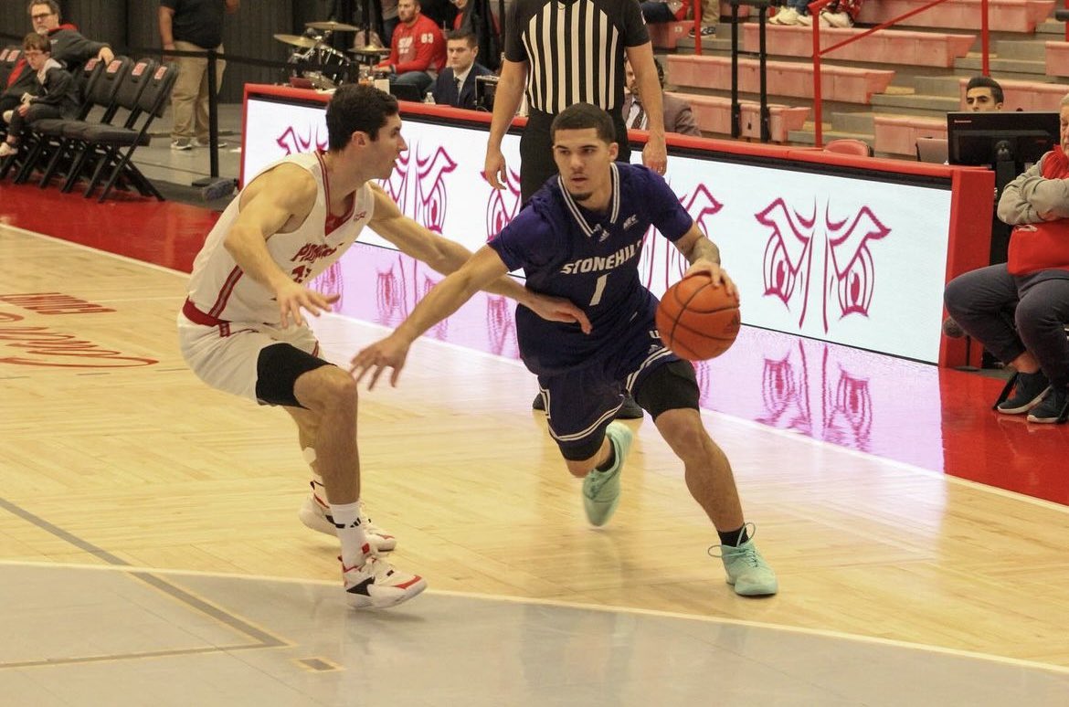 Colby Giacubeno (@colbyghoops) on Twitter photo Stonehill freshman G Austin Abrams (<a href="/austinabramss/">Austin Abrams</a>) plans to enter the transfer portal, he tells <a href="/madehoops/">MADE Hoops</a>. 6β4 sharpshooting guard is a former <a href="/MSJ_Basketball/">MSJ Basketball</a> standout. Stonehill freshman G Austin Abrams (<a href="/austinabramss/">Austin Abrams</a>) plans to enter the transfer portal, he tells <a href="/madehoops/">MADE Hoops</a>. 6β4 sharpshooting guard is a former <a href="/MSJ_Basketball/">MSJ Basketball</a> standout.