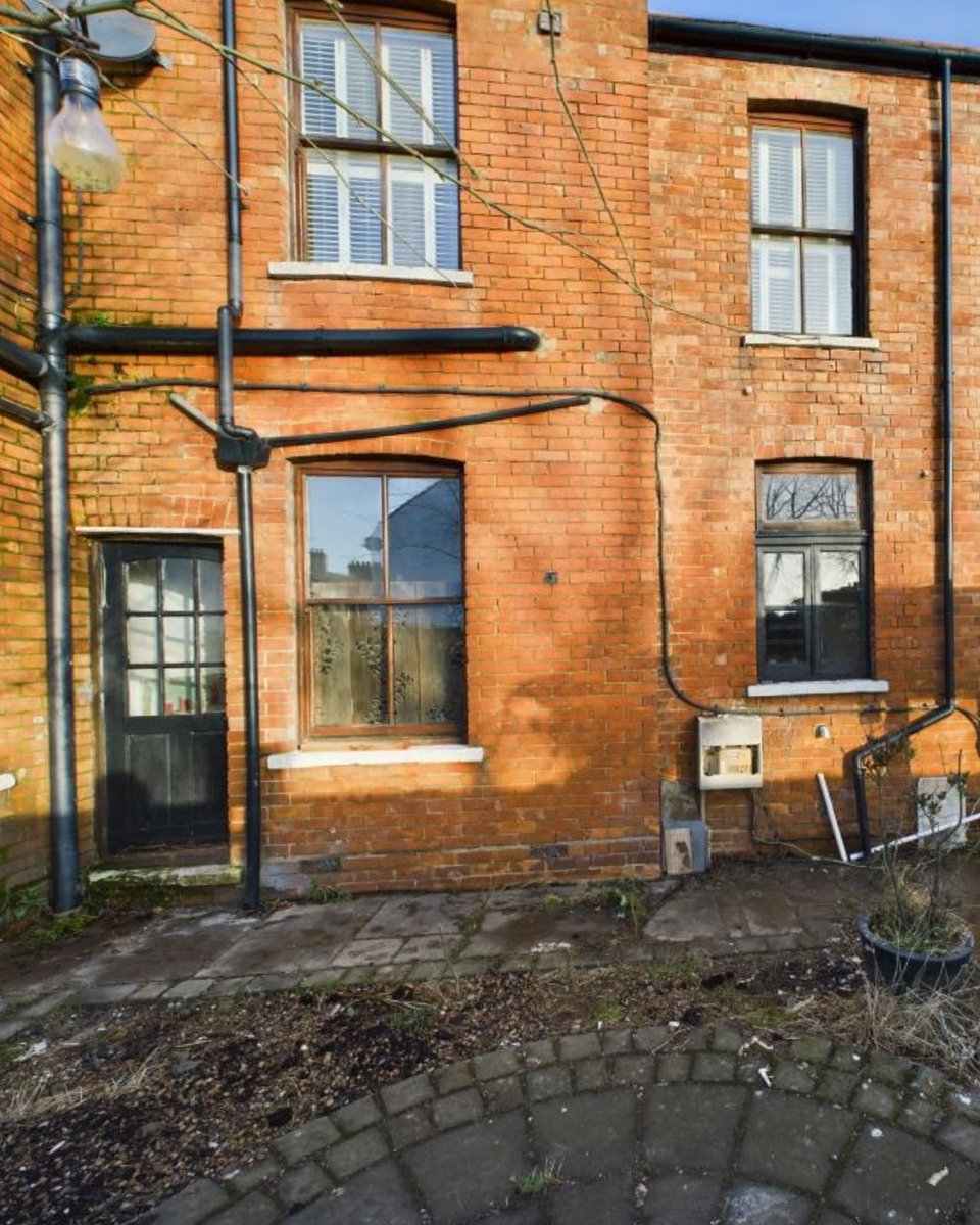 Let’s talk lot 2️⃣5️⃣ - For Sale by Auction on 21st March

📍 Milton Keynes, Buckinghamshire
➡ £380,000 - £400,000

Explore this 4-bed period home! With potential for conversion and easy access to Milton Keynes, it's your blank canvas.

See more > ow.ly/bcif50QSo3x