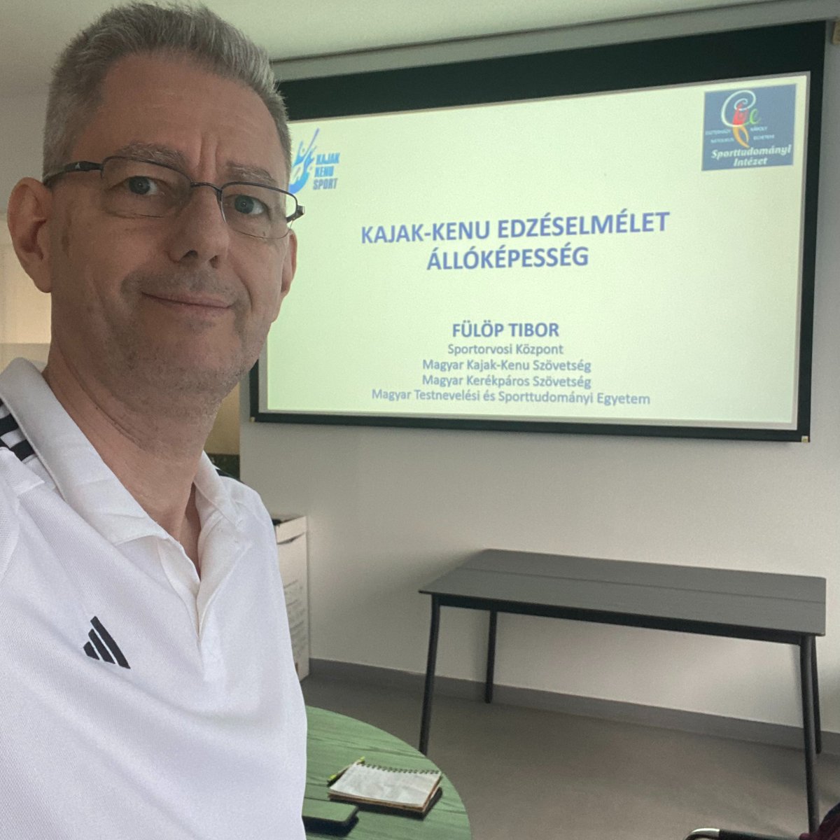 fuloptraining's tweet photo. Die Themen meines Vortrags sind wieder Ausdauer und Leistungsdiagnostik, diesmal zur Kajak-Kanu-Trainerausbildung.
#sportwissenschaft #leistungsdiagnostik #trainerausbildung #ausdauer #FTraining https://t.co/Zd5D7c0Rm2