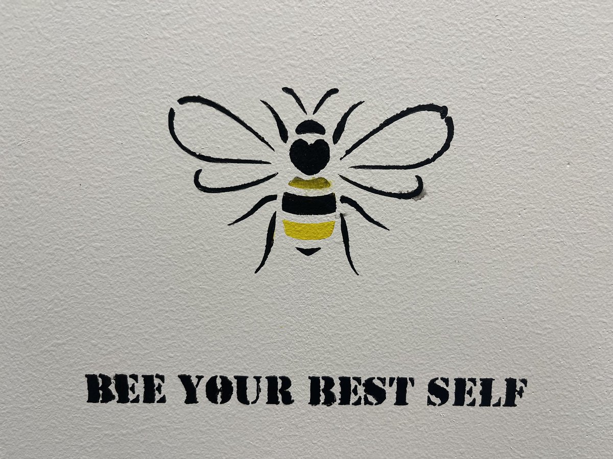 Today’s found bee message! 🐝❤️ #SchoolMotto ✨