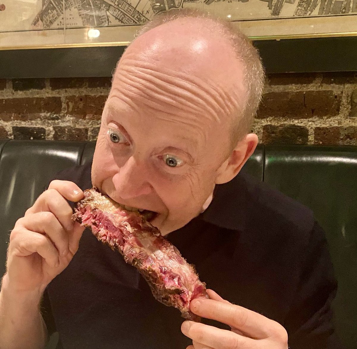 Xavier Griffin (@xlgriffin) on Twitter photo Enjoyed a fabulous two weeks hosting #drmartinjordan
Building links between <a href="/BartsBoneJoint/">Bone and Joint Health</a> <a href="/ArshadHoma/">Homa Arshad</a> <a href="/petebates/">Peter D Bates</a> <a href="/OrthopaedicWard/">Jonathan Ward</a> #paulculpan and <a href="/Uniklinikum_Wue/">Universitätsklinikum Würzburg</a>
Collaboration is bright - <a href="/BrethertonC/">Chris Bretherton</a> is already planning some joint studies!
<a href="/QMULBartsTheLon/">Barts and The London, Queen Mary</a>
#orthotwitter Enjoyed a fabulous two weeks hosting #drmartinjordan
Building links between <a href="/BartsBoneJoint/">Bone and Joint Health</a> <a href="/ArshadHoma/">Homa Arshad</a> <a href="/petebates/">Peter D Bates</a> <a href="/OrthopaedicWard/">Jonathan Ward</a> #paulculpan and <a href="/Uniklinikum_Wue/">Universitätsklinikum Würzburg</a>
Collaboration is bright - <a href="/BrethertonC/">Chris Bretherton</a> is already planning some joint studies!
<a href="/QMULBartsTheLon/">Barts and The London, Queen Mary</a>
#orthotwitter