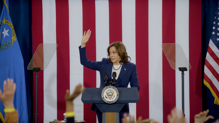 Kamala Harris tweet media