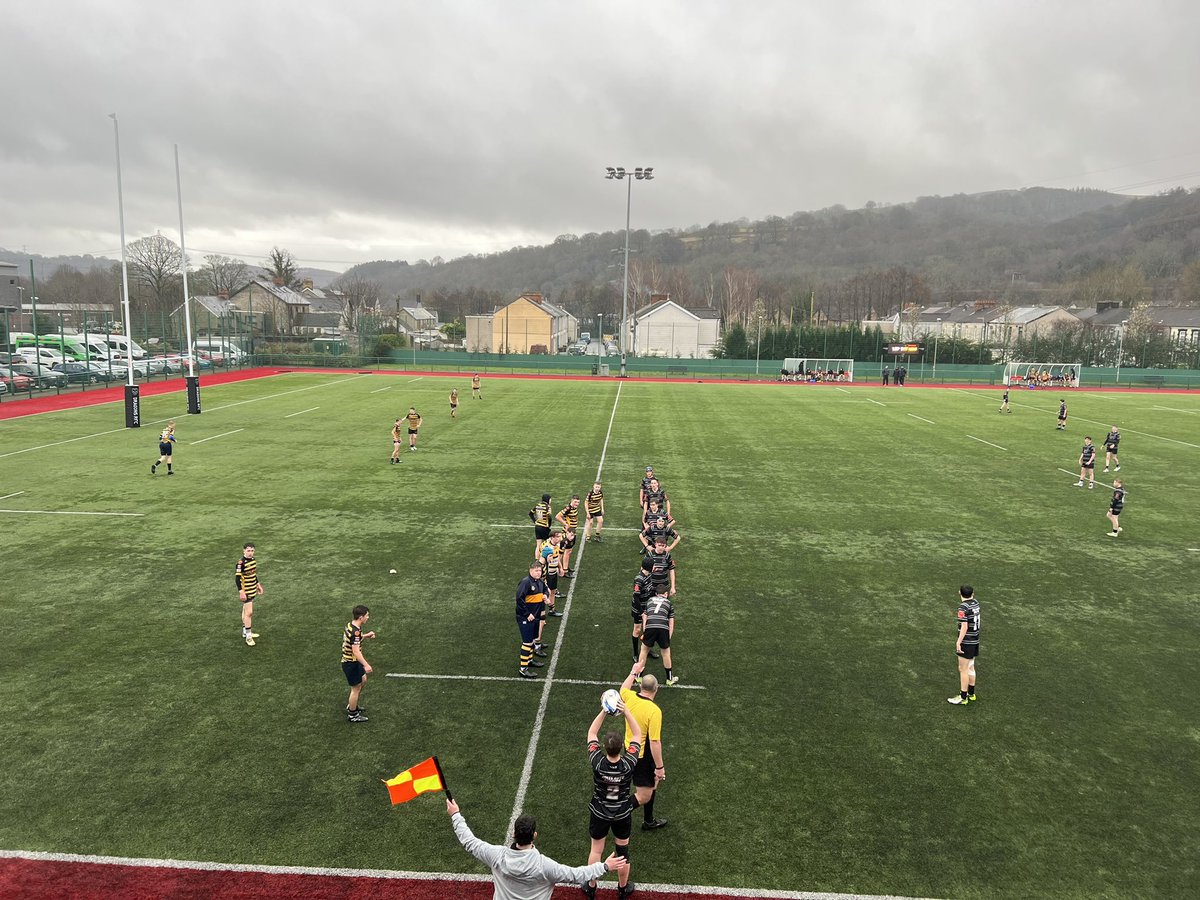 CaerphillyCup's tweet image. 𝐂𝐚𝐞𝐫𝐩𝐡𝐢𝐥𝐥𝐲 𝐂𝐮𝐩 | Match Officials 

Huge thank you to todays Match Officials who refereed &amp;amp; supported the the games today! 
@RugbyOffload10 | @AshSweet6 

#CaerphillyCup | #ThankYou 👏🏼🏆🏉