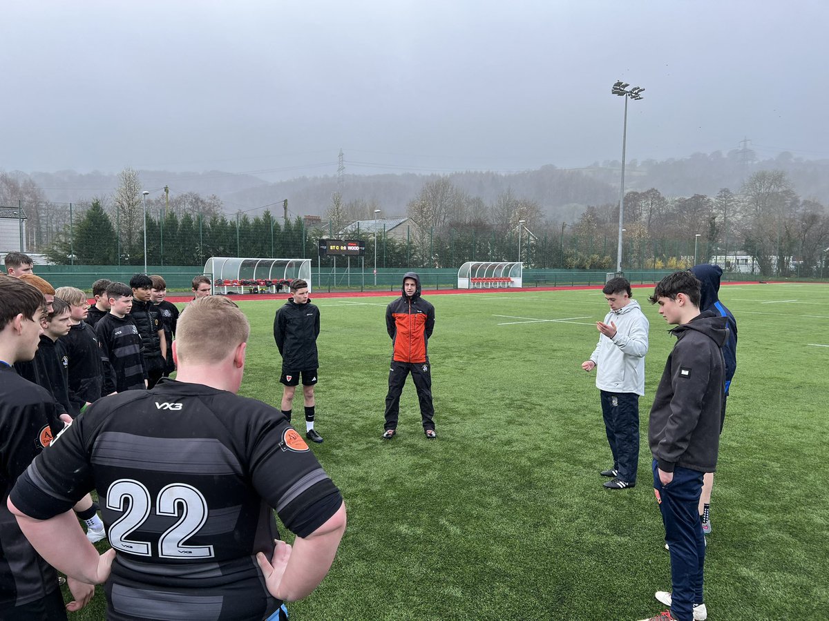 CaerphillyCup's tweet image. 𝐂𝐚𝐞𝐫𝐩𝐡𝐢𝐥𝐥𝐲 𝐂𝐮𝐩 | Match Officials 

Huge thank you to todays Match Officials who refereed &amp;amp; supported the the games today! 
@RugbyOffload10 | @AshSweet6 

#CaerphillyCup | #ThankYou 👏🏼🏆🏉