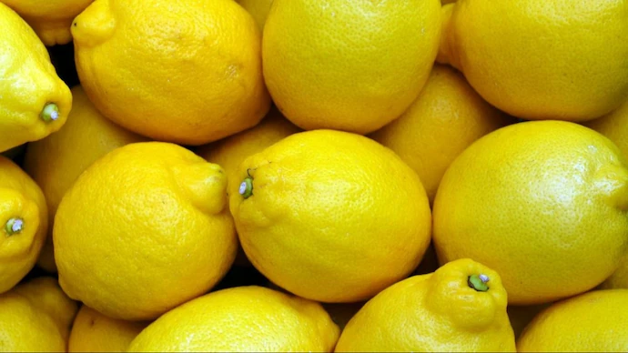 IndiaToday's tweet image. Asking neighbour for lemons at odd hours preposterous: Bombay High Court

Read more: intdy.in/el688j

#BombayHC #BombayHighCourt