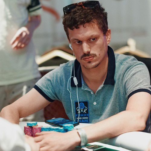 pokerius's tweet photo. 📡#PokeriusLive
@Beyond_Poker Beyond Poker - Opening - Día Final en @granmadrid_com

🃏 Seguimiento 5 jugadores 📈AVG 86K

🦍@fuerin87 160K
🦍@@pedrosuarezbre1 160K
🦍@airmou23 150K
🦍@Hectorbujanvaz 120K
🦍@RoverthoBBto_88 47K

Más en https://t.co/JWk9waE4xe https://t.co/sCzZhGfH7I