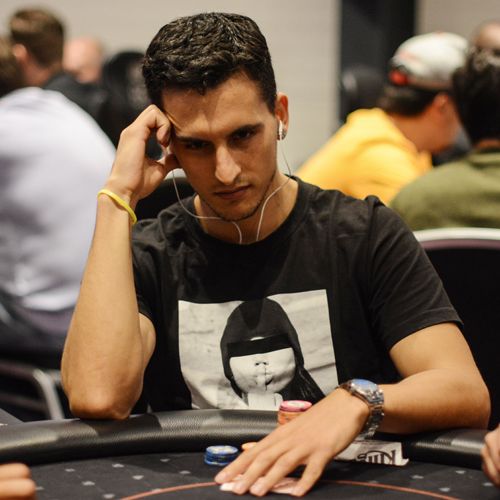 pokerius's tweet photo. 📡#PokeriusLive
@Beyond_Poker Beyond Poker - Opening - Día Final en @granmadrid_com

🃏 Seguimiento 5 jugadores 📈AVG 86K

🦍@fuerin87 160K
🦍@@pedrosuarezbre1 160K
🦍@airmou23 150K
🦍@Hectorbujanvaz 120K
🦍@RoverthoBBto_88 47K

Más en https://t.co/JWk9waE4xe https://t.co/sCzZhGfH7I