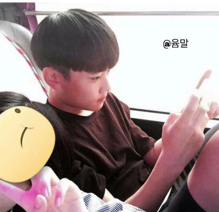 nct_menfess's tweet photo. predebut juragan sapi, kita sambut dung dung dung dung 🥁🥁🥁🥁🥁 OH SION, beri tepuk tangan semuanya 👏🏻👏🏻👏🏻👏🏻👏🏻👏🏻 nct! https://t.co/Rq0SCkvOiu