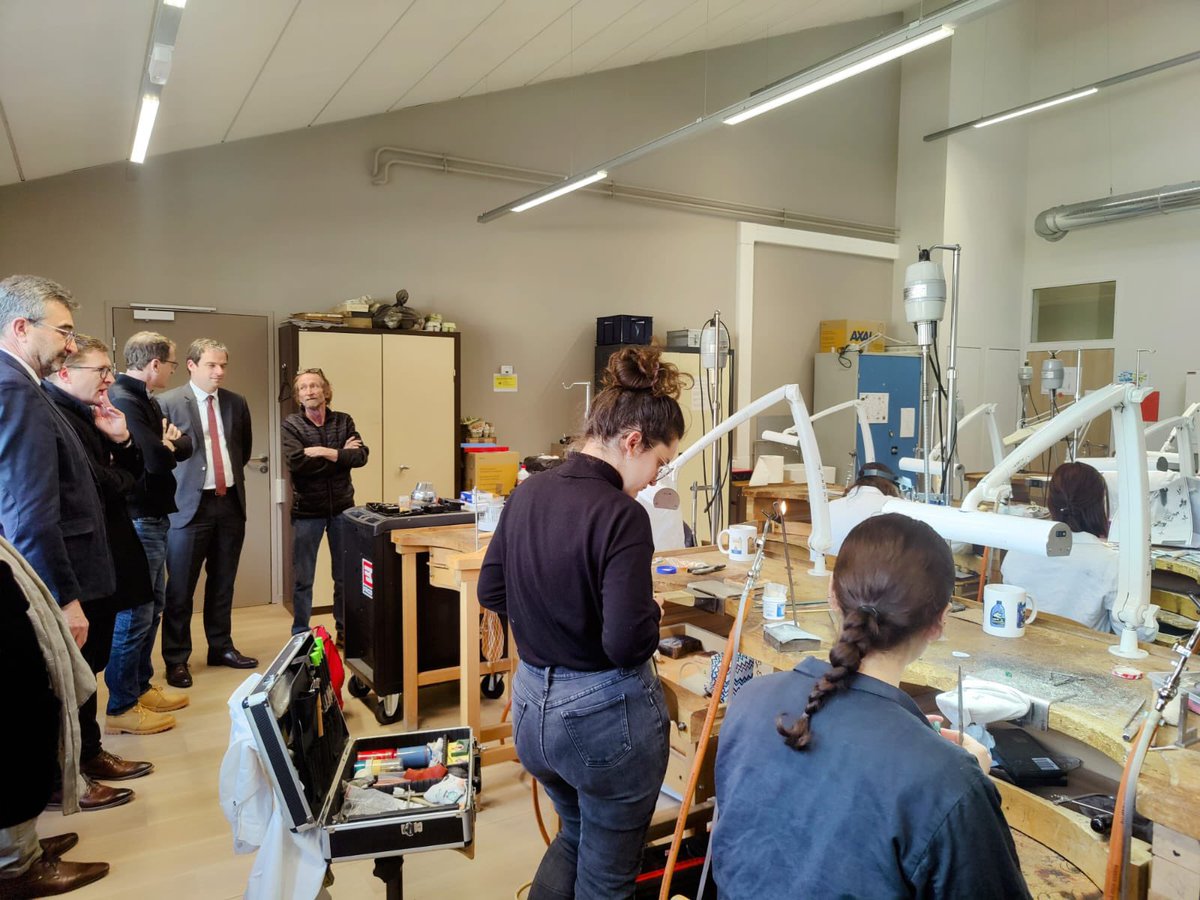 Visite sur le thème de l'horlogerie avec les élus du Val de Morteau, à la découverte du lycée Edgar Faure et de l'entreprise Pequignet. 

Merci à <a href="/CedricBole/">BOLE Cedric</a>  pour l'organisation de cette journée.