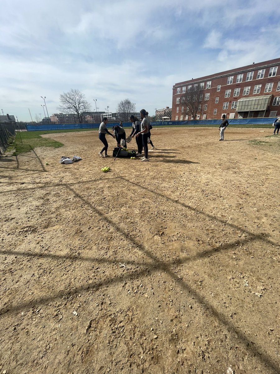 My dream is to make Banneker our home just like it was in the past! A space the whole community can enjoy some good softball! Create a rec league ran by our team with free local clinics once a month in the spring!

Just sharing my dreams out loud! <a href="/DCDPR/">DC Parks & Recreation #WhereFunHappens</a> <a href="/HowardU/">Howard University</a> let's do this!