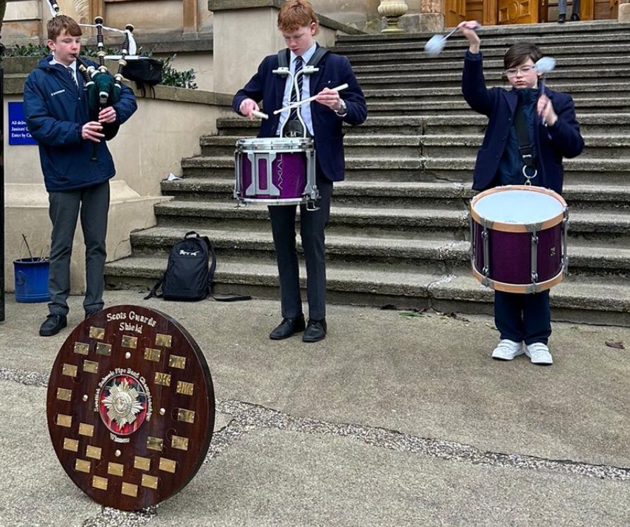 Very well done to our Pipe Band who were crowned Junior C champions at the Scottish Schools Pipes and Drums Trust Band Championships in Kilmarnock. 🥁⭐️🏆 This success is the result of a tremendous deal of hard work from our pupils and talented members of staff! 🙌 ….. #service