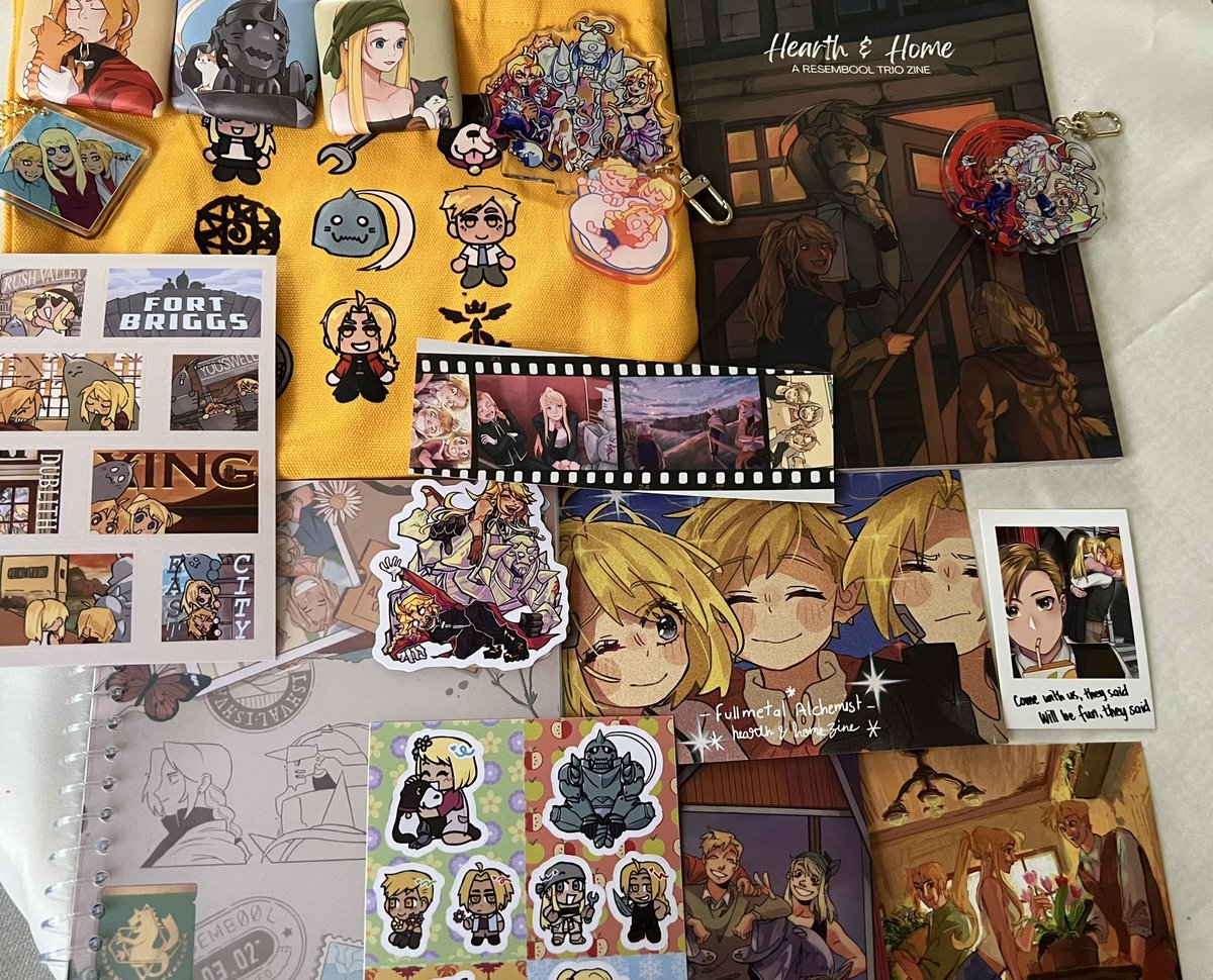 YIPPEEEE the zine from <a href="/fmatriozine/">Hearth & Home: A Resembool Trio Zine -COMPLETE</a> came :DDDDDDD