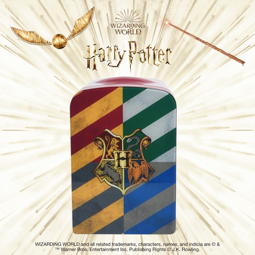 🏰 🧊 Represent all four Hogwarts houses with our enchanting Hogwarts mini fridge! Perfect for every witch, wizard and Muggle alike. 🪄 

Now at Walmart.com