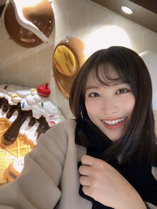 大阪難波にあるお菓子の家っぽいラブホにひとりで宿泊😆❤️&zwj;🔥 外観から派手！それがアトラクション施設っぽくて堂々と入れた！笑 お風呂もすんごく広くてサウナもあって,最近はどこのホテルも料金が上がってきたけど<a href="/tag/%E3%82%B9%E3%82%A4%E3%83%BC%E3%83%84%E3%83%9B%E3%83%86%E3%83%AB"class="tags"><span>#スイーツホテル</span></a>