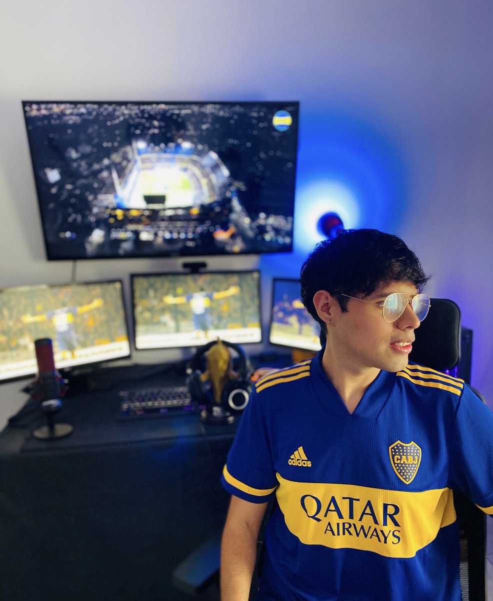 Este 2024 se viene con todo 🙌🏻
Te espero en mi canal de Twitch a partir de las 18:30 o 19hs casi todos los días 🫶🏻

twitch.tv/arpaman_