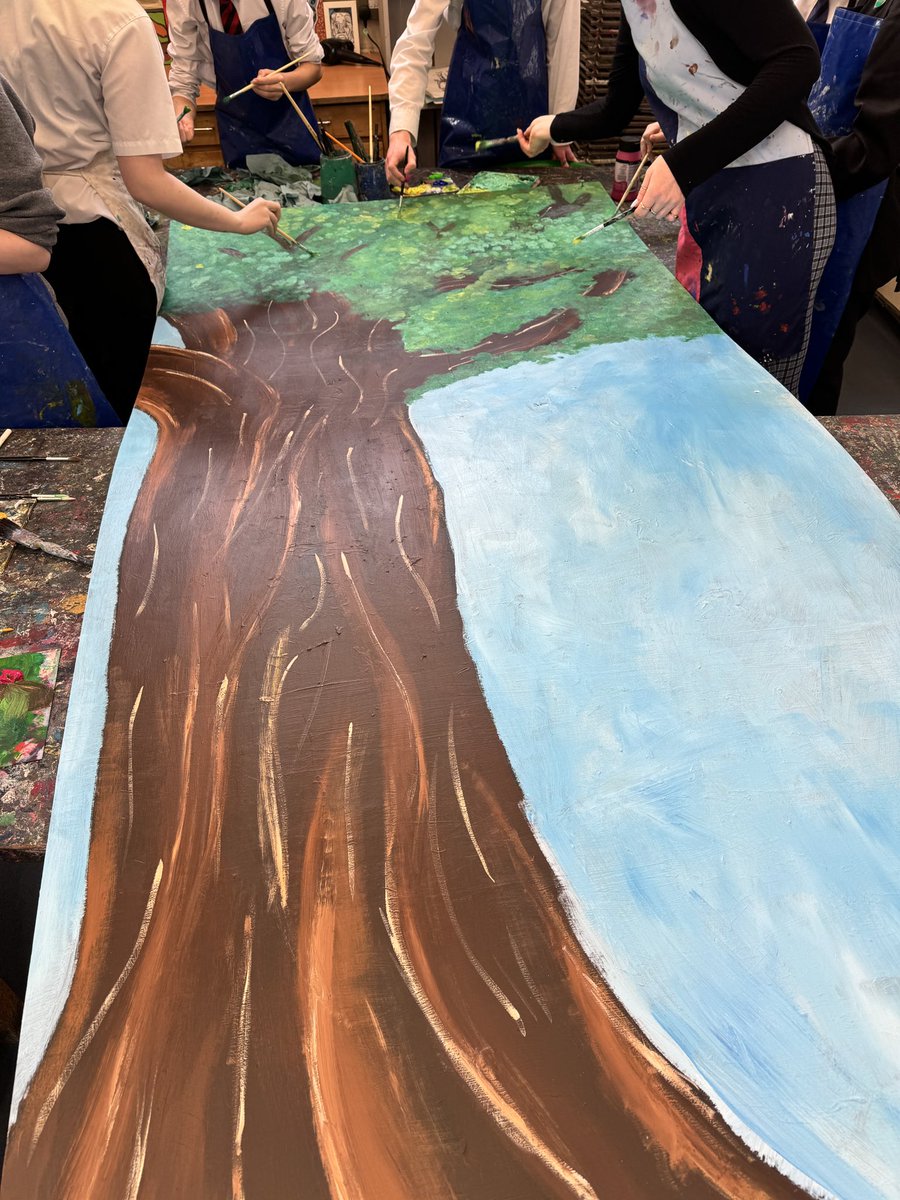 All hands on deck in preparation for Matilda! Today our wonderful Yr 10 drama &amp; art students have been busy creating sets!