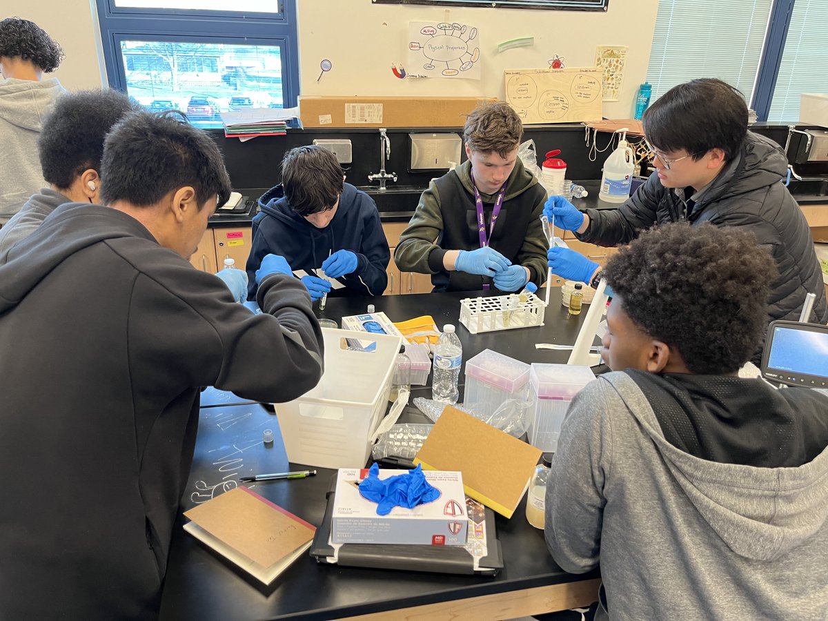 We had another productive day at Garrett Morgan School of Engineering and Innovation! The students are becoming experts on their projects and forming strong bonds with their lab mates. Check them out!