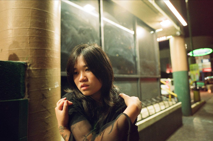 'It’s one of those songs you write to yourself amidst existential crisis. Maybe that’s what all songs are,' says Hana Vu (@hanavuuu) about her new single, “Hammer,” the latest from her upcoming album on Ghostly International (@ghostly). undertheradarmag.com/news/hanna_vu_…