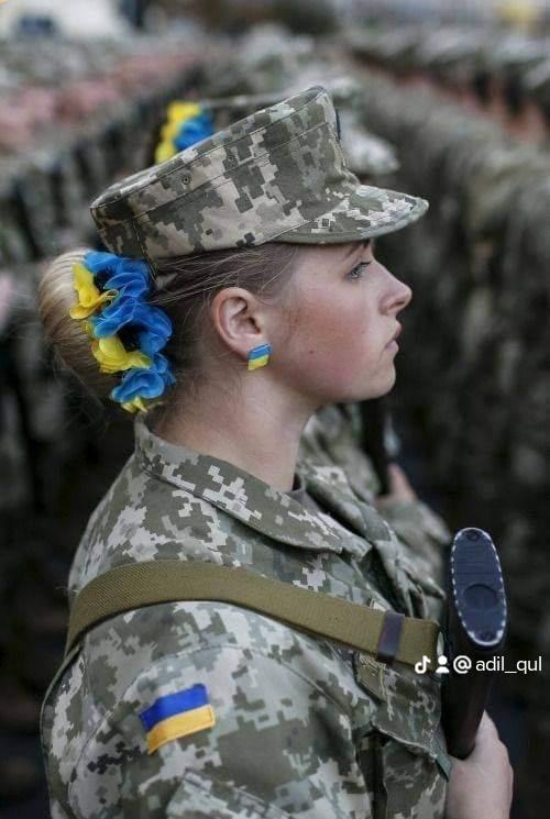 #SlavaUkraini #Ukraina #SlavaZelinskiy @PrezidentUkr #StopPutin #StopWar #PutinWarCriminal #PutinWarCrimes #PutinHitler #Putin