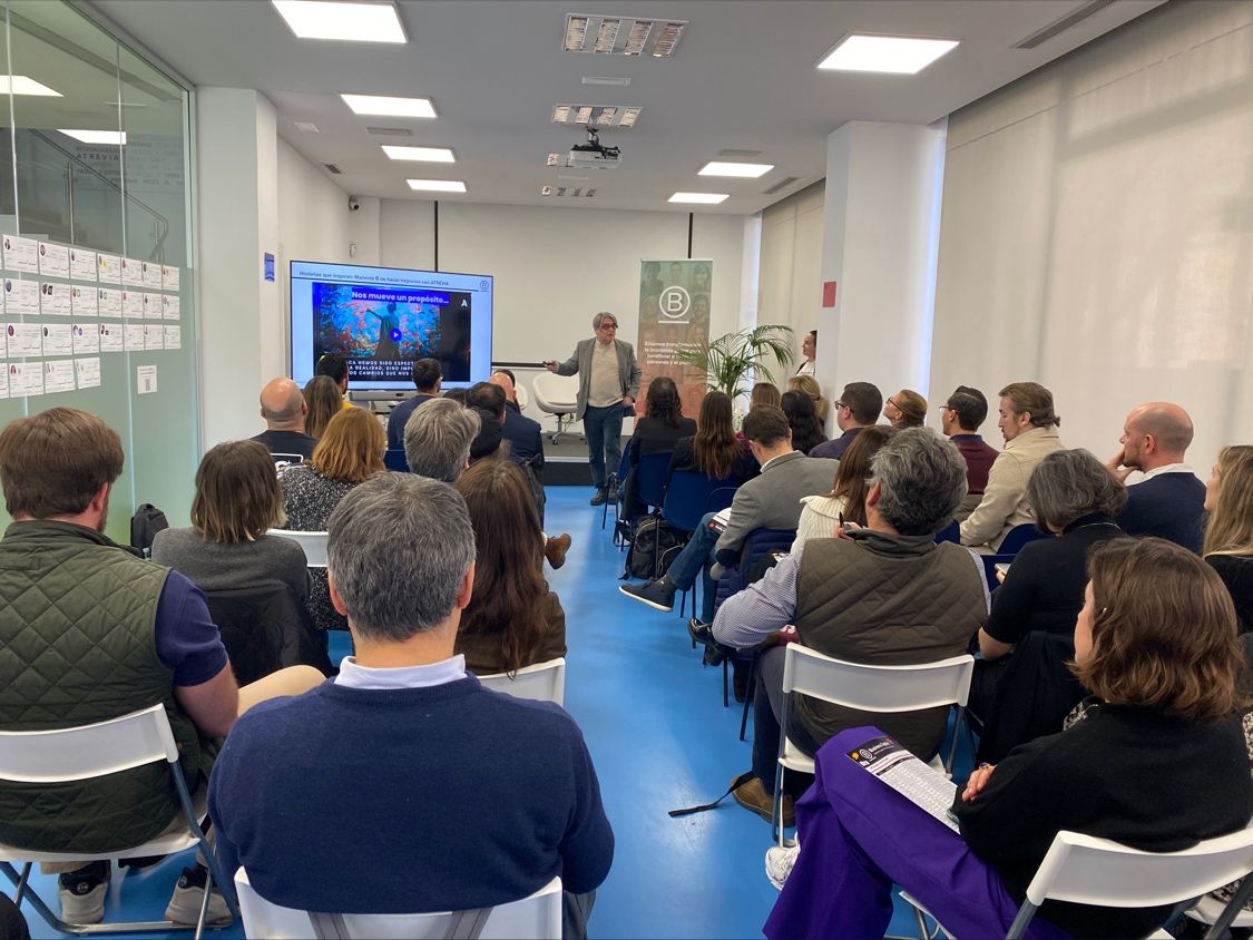 Atrevia's tweet image. 📣 Ayer, en el marco del #BCorpMonth, desde @ATREVIA nos sumamos a @BCorpSpain acogiendo en nuestra sede de Madrid a un nutrido grupo de #BCorps de toda España en el B #BusinessTogether, un espacio creado para el intercambio de experiencias, la consolidación de alianzas y la