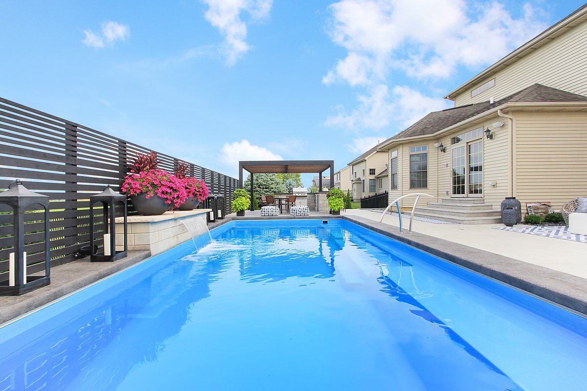 sanjuanpools's tweet photo. Dive into the benefits of owning a #FiberglassPool! πββοΈ Explore how it boosts health, strengthens family bonds, and adds value to your home, all with low maintenance. A lifestyle investment worth considering! Read our latest article: πhttps://t.co/QW2CFs1Vv3π¦#HomeImprovement https://t.co/YEcdiOvE5M