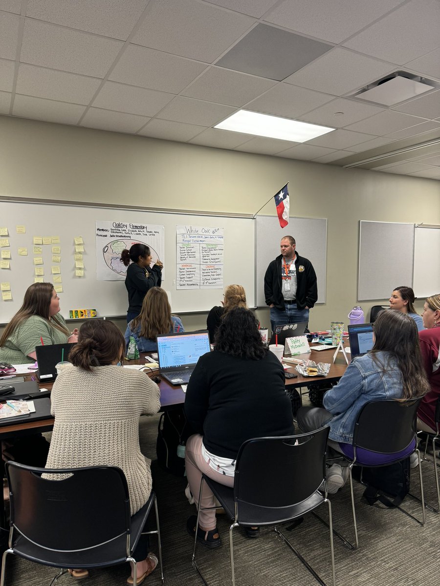 These Teacher Leadership Institute participants are collaborating and learning from each other. What a fabulous group of New Caney ISD collaborative innovators! <a href="/N2Learning/">N2 Learning</a> #TXTLI