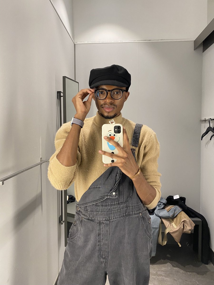 EminentGrey's tweet photo. A pic of you that screams "Homosexual https://t.co/xR93VT07Vq