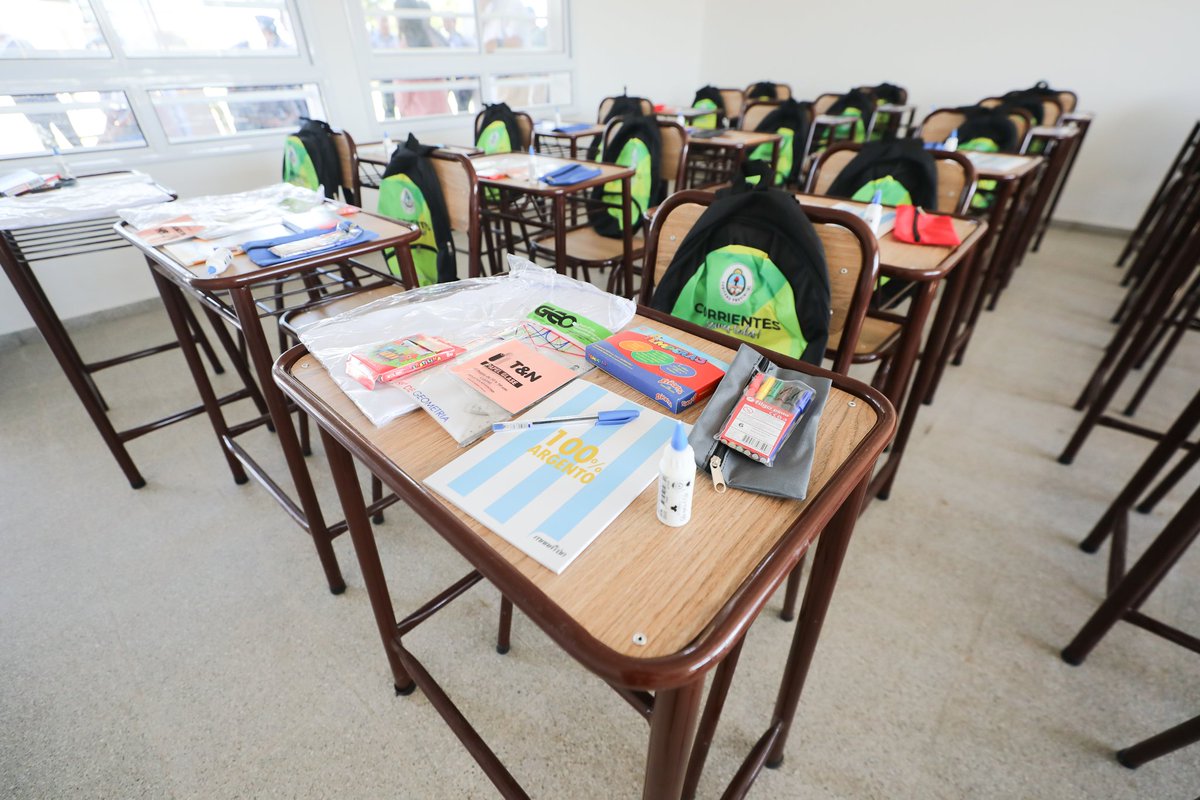 javiersaezok's tweet photo. En #ColoniaPando estuvimos acompañando al Gobernador @gustavovaldesok, al Intendente local, Ricardo Romero y a la Ministra de #Educación @praxedesylopez en la Inauguración de la reconstrucción de la Escuela N° 135 del Paraje Yacuza.
!Sigamos apostando a la #EducaciónPública! 💪 https://t.co/7foKxfKioJ