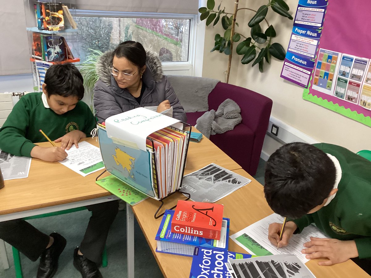 HighwoodPrim5D's tweet photo. A lovely afternoon of reading activities for Year 5 SPLAT. Thank you all parents and carers who were able to attend, we hope you enjoyed it 😁 https://t.co/gpb6suaVOD
