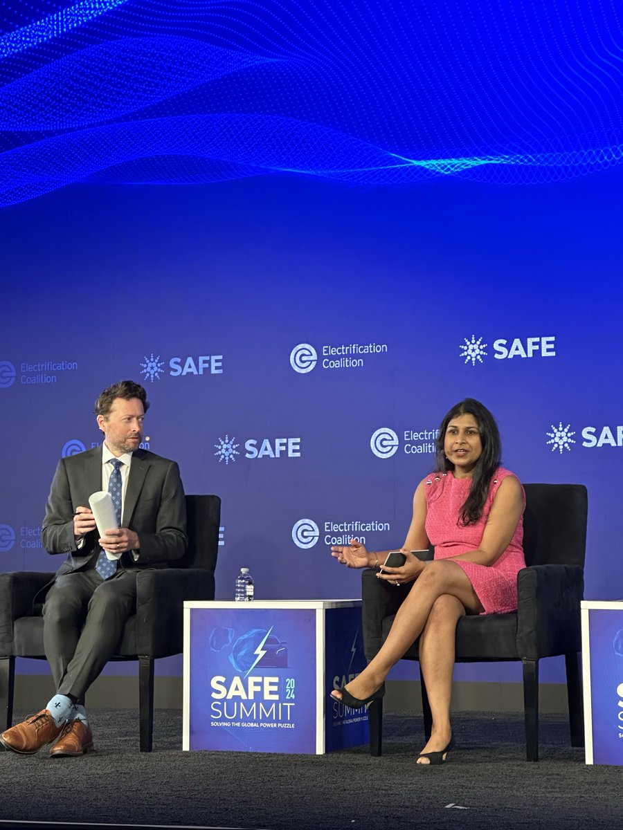 Proud to attend #SAFESummit2024! @Siemens_SFS's Iti Jain joined a panel discussion on energy, #electrification, and how we're leveraging private-public partnerships to accelerate the future of transportation.